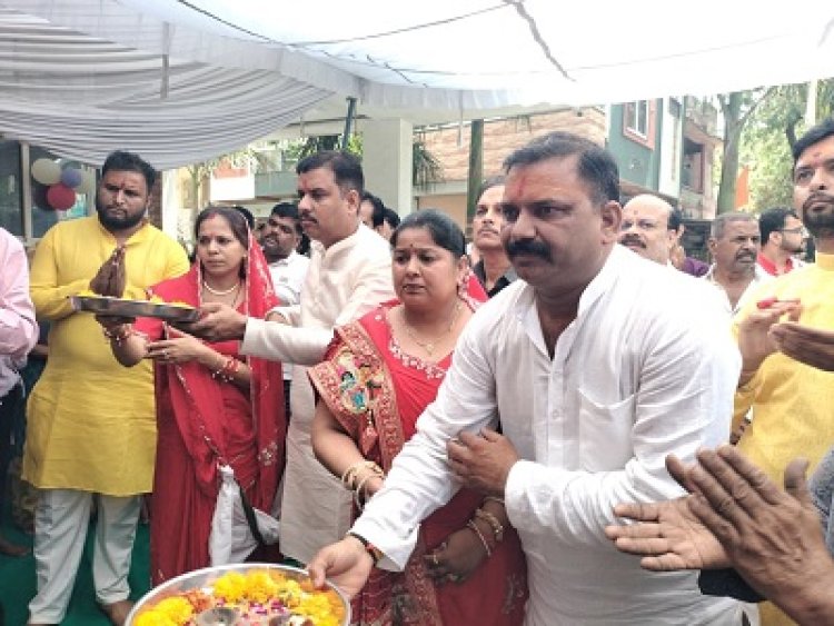 NEWS: 26 साल बाद जागी आस्था की शक्ति, पिपलियामंडी में गणेश प्रतिमा की भव्य प्राण प्रतिष्ठा, तीन दिवसीय महोत्सव में उमड़ा श्रद्धा का सैलाब, पढ़े खबर