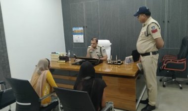 BIG NEWS: नीमच पुलिस की जनसुनवाई में फरियादियों की लगी कतार: एएसपी नवल सिंह सिसोदिया ने मौके पर सुनी समस्याएं, 10 सीएम हेल्पलाइन शिकायतों का कराया संतुष्टिपूर्वक निराकरण, पढ़े खबर
