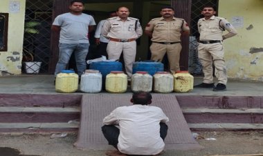 BIG NEWS : अवैध नशे के खिलाफ गरोठ पुलिस की बड़ी कार्यवाही, 60 लीटर अवैध कच्ची देशी शराब जप्त, मंदसौर जिले का एक आरोपी भी गिरफ्तार, सूचना के बाद खाकी को ऐसे मिली सफलता, पढ़े खबर