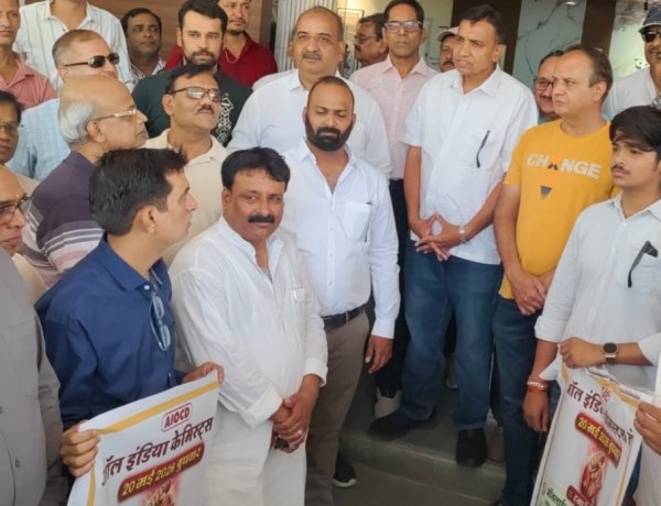BIG NEWS: सुबह खुला तो हर कोई रह गया हैरान… आखिर क्यों बंद पड़ा था नीमच का पूरा मेडिकल बाजार?”, ऑनलाइन दवा बिक्री के खिलाफ केमिस्टों का फूटा गुस्सा, मची जिलेभर में सनसनी, पहुंची सरकार तक सीधी चेतावनी,पढ़े पवन राव शिंदे की ये खबर
