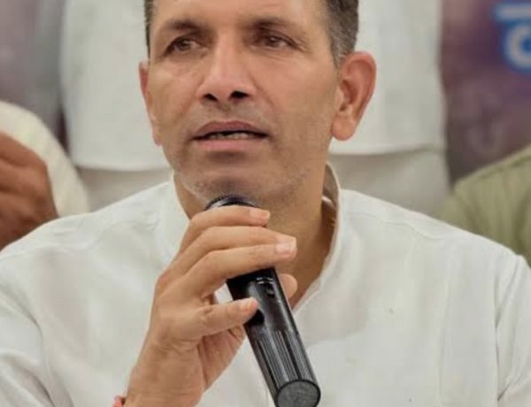 BREAKING NEWS: एमपी कांग्रेस का संगठनात्मक मिशन शुरू, नीमच-मंदसौर-रतलाम-उज्जैन में जीतू पटवारी भरेंगे चुनावी जोश, बूथ से लेकर ब्लॉक तक कार्यकर्ताओं को देंगे जीत का महामंत्र, पढ़े खबर