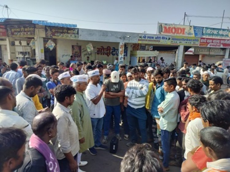 BIG NEWS: पत्थर तोड़ने वाले ही गढ़ेंगे देश का भविष्य, इंजी नवीन कुमार अग्रवाल का बड़ा बयान, आम आदमी पार्टी ने मजदूर दिवस पर श्रमिकों का किया भव्य सम्मान, पढ़े खबर