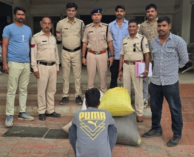 BIG NEWS : 65 किलो डोडाचूरा के साथ तस्कर गिरफ्तार, मंदसौर पुलिस की बड़ी कार्रवाई… बोलेरो में भरकर सप्लायर तक पहुंचाने जा रहा था माल, पढ़े खबर