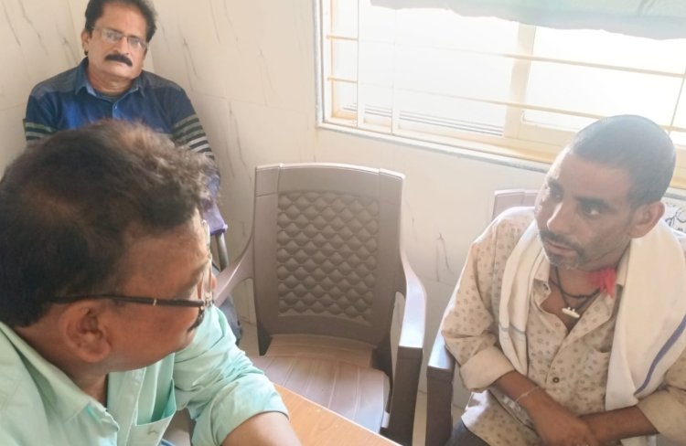 BIG NEWS: चीताखेड़ा में कैंसर का रहस्यमयी खतरा, महज 200 मीटर के दायरे में लगातार सामने आ रहे मरीजों ने मचाई सनसनी, ग्रामीणों में दहशत… अब पानी, मोबाइल टावर और आसपास के माहौल की जांच में जुटा प्रशासन, पढ़े आजाद मंसूरी की ये खबर