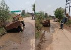 BIG NEWS: एक तरफ मौत का गहरा गड्ढा, दूसरी तरफ पानी में डूबते ट्रांसफार्मर के तार... मनासा के इस बायपास पर हर गुजरता शख्स उठा रहा जान जोखिम में, आखिर बड़े हादसे का इंतजार क्यों कर रहे जिम्मेदार?, पढ़े मनीष जोलानिया की ये खबर