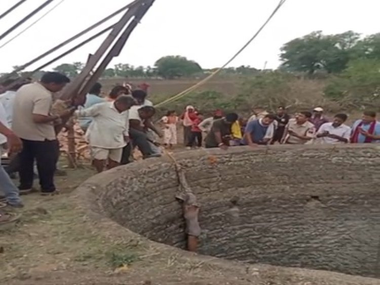 BREAKING NEWS : मौत बनकर धंसी कुएं की मिट्टी: मालाखेड़ा में निर्माण कार्य के दौरान ठेकेदार जिंदा दफन, मौके पर मौत; दो मजदूर घायल, एक गंभीर, पढ़े मनीष जोलानिया की खबर