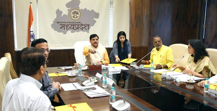 BIG NEWS: प्रदेश के 33.92 लाख हितग्राहियों को मुख्यमंत्री मोहन यादव का मेगा तोहफा, एक क्लिक में खातों में पहुंचे 203.56 करोड़ रुपए; बोले- बुजुर्गों, असहायों और दिव्यांगों का सम्मान करना हमारा धर्म, पढ़े खबर
