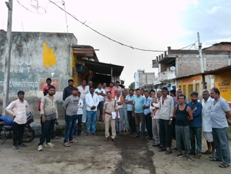 NEWS : मनासा के ग्राम मोया में पुलिस ने खोले साइबर ठगों के राज... बताया कैसे एक गलत क्लिक, फर्जी लिंक या APK फाइल पलभर में खाली होगा आपका बैंक अकाउंट,कँहा करे शिकायत, पढ़े खबर
