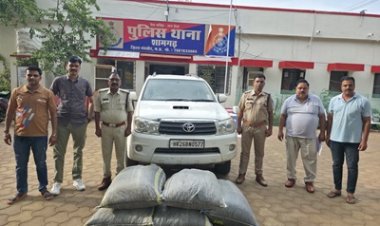 BIG NEWS: उज्जैन-गरोठ फोरलेन पर फिल्मी अंदाज में कार्रवाई, शामगढ़ पुलिस की घेराबंदी देख तस्करों ने बीच सड़क छोड़ी फॉर्च्यूनर, 5 कट्टों में मिला 100 किलो डोडाचूरा, पढ़े खबर