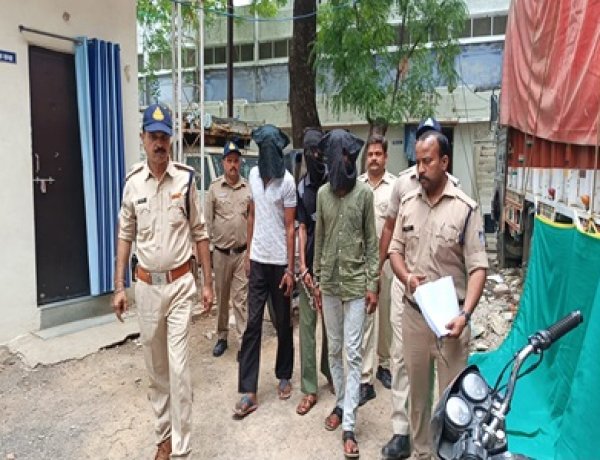 BIG NEWS: रवि माली हत्याकांड का सनसनीखेज खुलासा! भाई की हत्या का बदला लेने के लिए रची गई खूनी साजिश, पिता को बनाया निशाना, मंदसौर पुलिस ने मुख्य आरोपी समेत 4 आरोपियों को दबोचा", पढ़े खबर