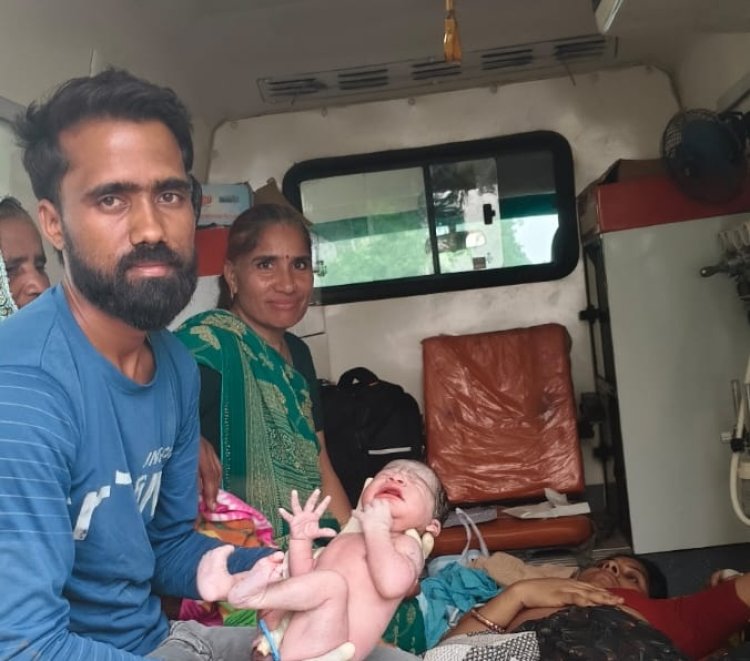 BREAKING NEWS: चलती एंबुलेंस बनी ऑपरेशन थिएटर! दलोदा चौराहे के पास 108 टीम ने कराई सुरक्षित डिलीवरी, जच्चा-बच्चा दोनों स्वस्थ, पढ़े खबर