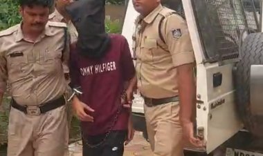 BIG NEWS: स्नेपचैट पर दोस्ती, होटल की कहानी और ब्लैकमेल का खेल... आखिर कौन था ‘होटल वाला’? मंदसौर पुलिस ने 15 लाख के सोने के साथ खोला बड़ा राज, पढ़े खबर