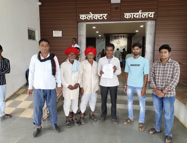 BREAKING NEWS: खेत में पानी रोकने से फसल तबाह! कार्रवाई नहीं होने पर किसान पहुंचा जनसुनवाई, कलेक्टर से लगाई न्याय की गुहार, पढ़े खबर