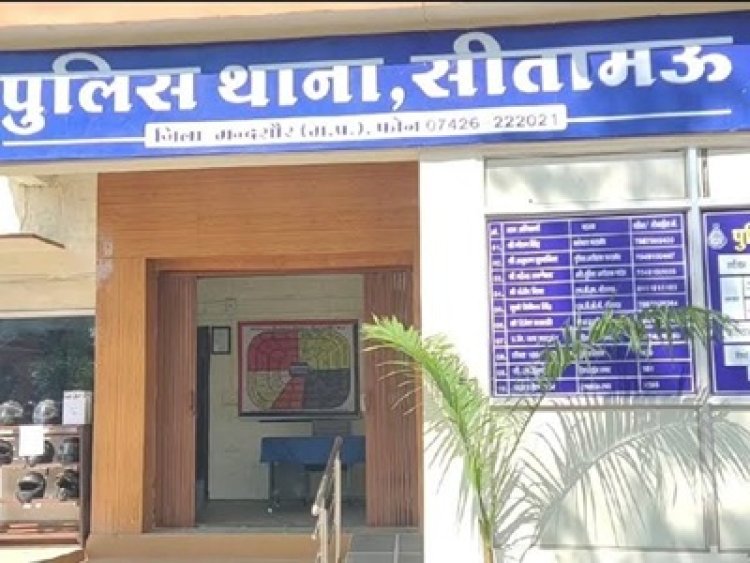 BREAKING NEWS: रात के सन्नाटे में खेतों के बीच चल रही थी मौत की फैक्ट्री… मंदसौर पुलिस ने मारा छापा तो खुला सिंथेटिक ड्रग्स का राज, चौथी फैक्ट्री से 250 किलो तैयार केमिकल और हाईटेक मशीनों का जखीरा किया बरामद, पढ़े खबर