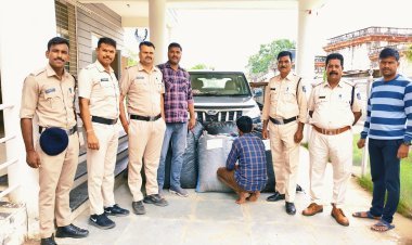 ​BIG CRIME BUST: आधी रात को MP-राजस्थान बॉर्डर पर रतनगढ़ पुलिस की घेराबंदी... जंगल की तरफ भागा एक शख्स, दूसरा मौके पर ही पकड़ाया! जब खुली बोलेरो नियो तो उड़ गए होश, आखिर 7 रहस्यमयी कट्टों का क्या है सच? पढ़ें पूरी खबर...