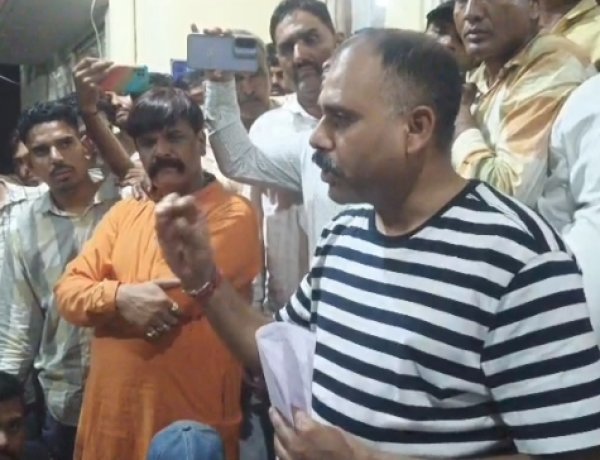BREAKING NEWS: जीरन में केबल चोरी का खेल! चोर किसानों ने पकड़े, फिर भी नेटवर्क तक क्यों नहीं पहुंची पुलिस?, पढ़े खबर