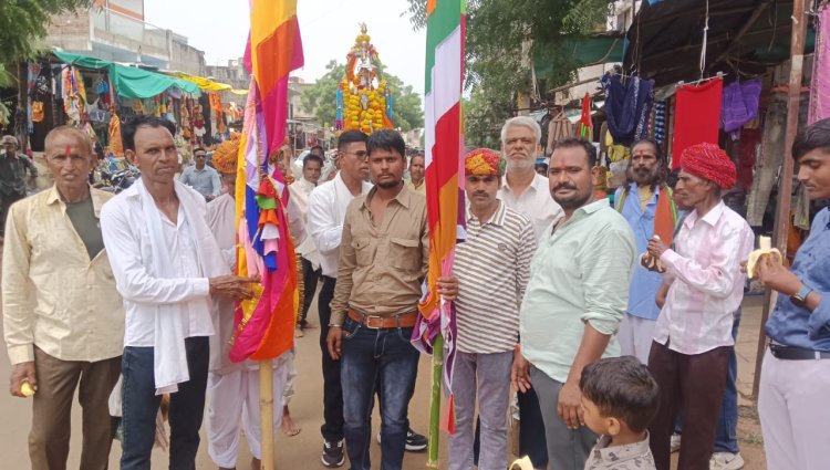 NEWS: जय बाबा री के जयकारों से गूंज उठा चीताखेड़ा, जगह-जगह हुआ बाबा रामदेव जी की सवारी का स्वागत, पढ़े खबर
