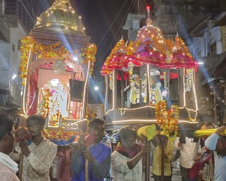 NEWS: रामपुरा में जलझूलनी एकादशी का भव्य चल समारोह, रात 2 बजे बड़े तालाब पहुंचा कारवां,आकर्षक झंकियों और अखाड़ों के हैरतअंगेज करतबो ने बांधा समा, पढ़े खबर